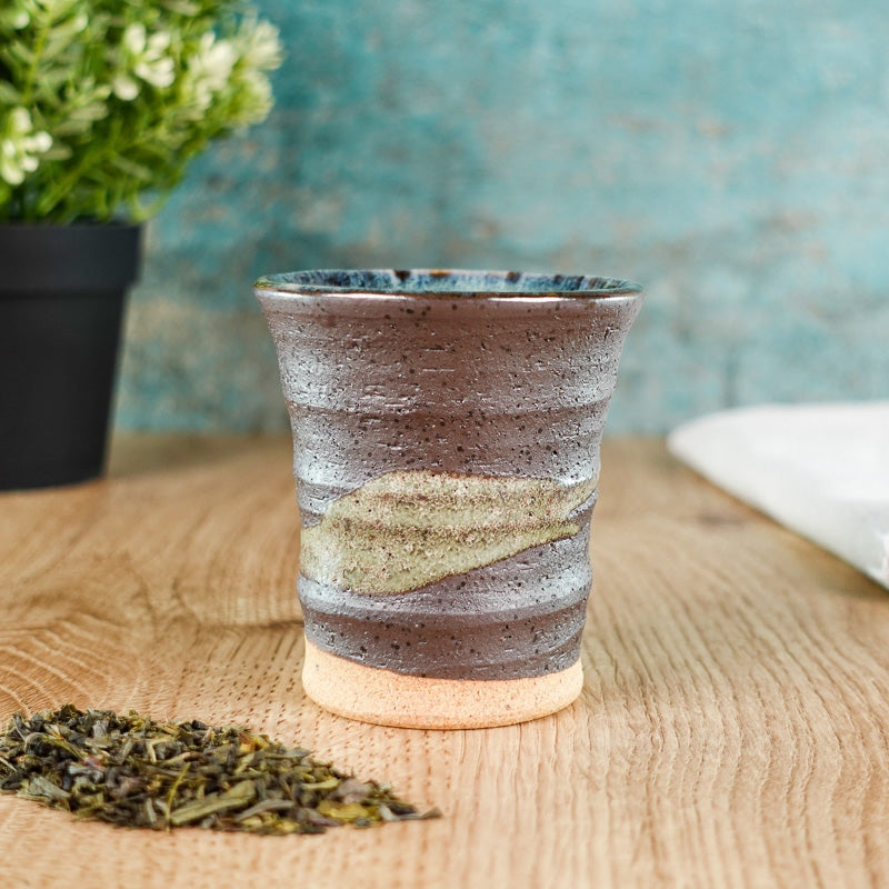 Japońska ceramiczna filiżanka do herbaty