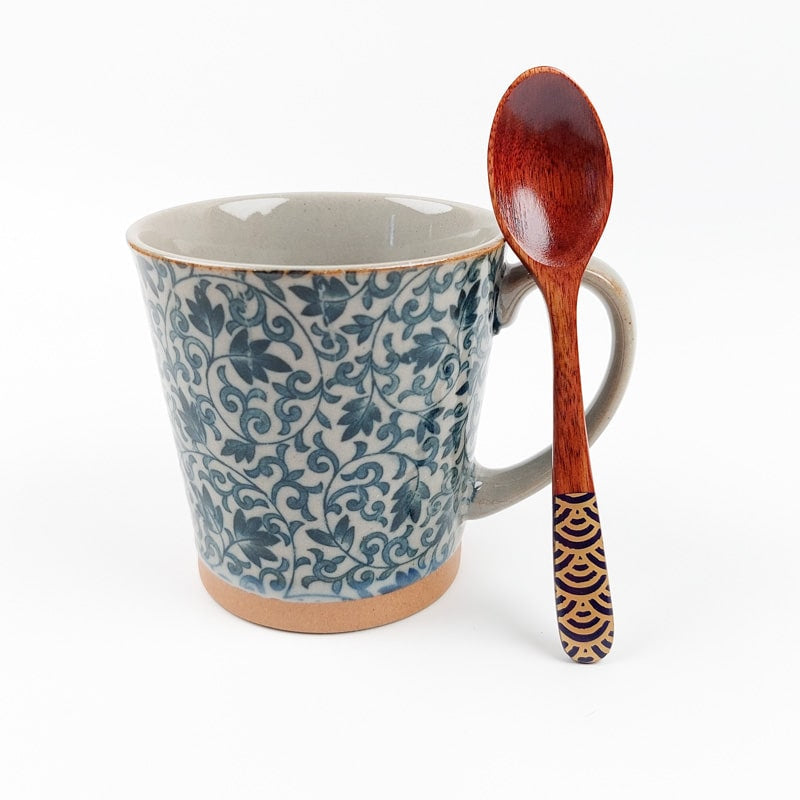 Japońska drewniana łyżeczka do herbaty czerwona