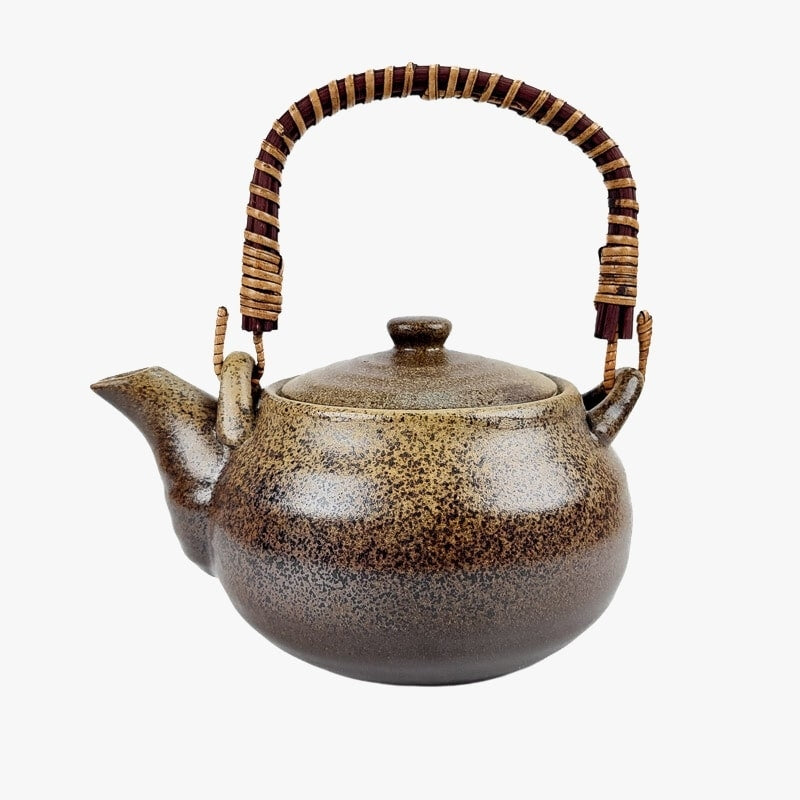 Japoński czajniczek z zaparzaczem