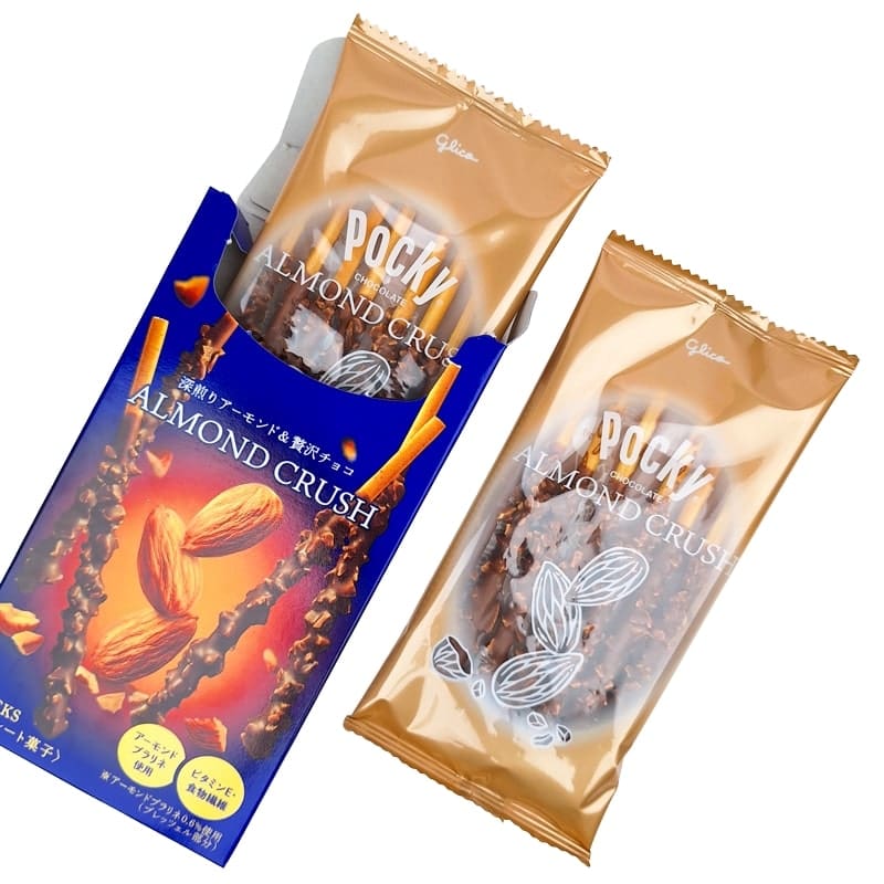 Pocky czekoladowe z migdałowymi kawałkami