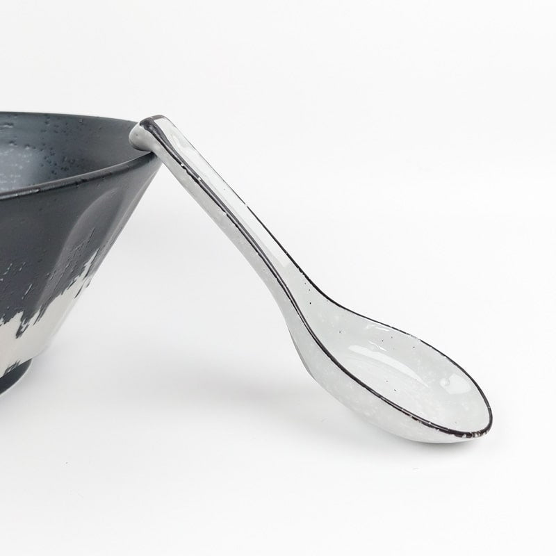 Porcelanowa łyżka do ramenu