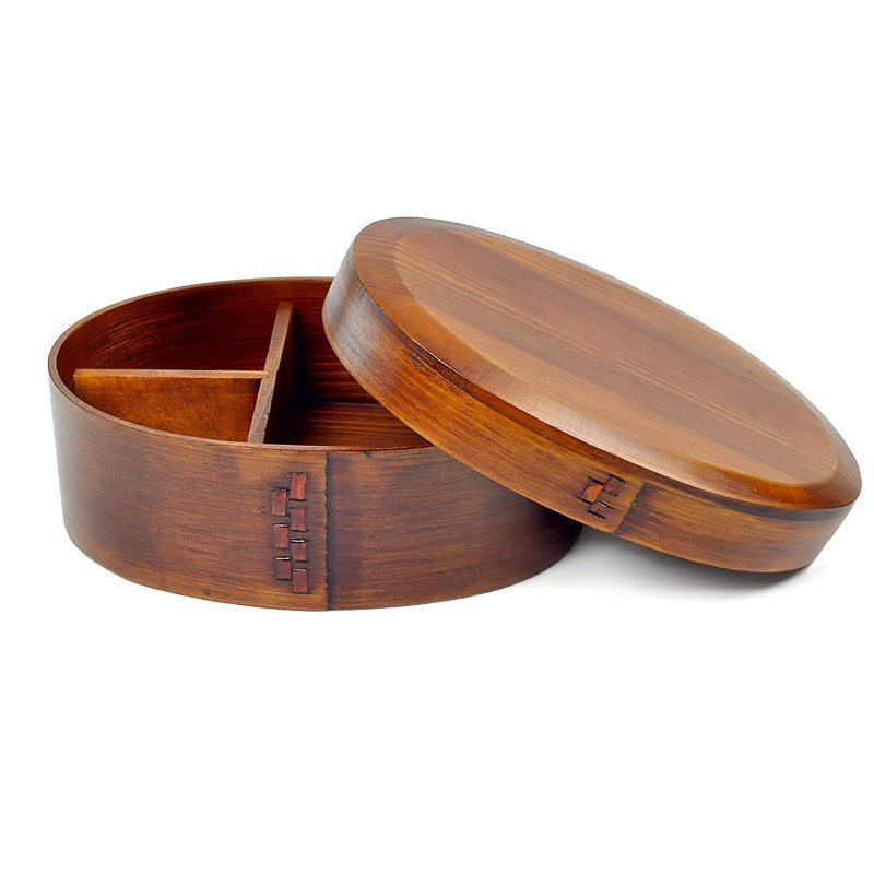 Tradycyjne japońskie drewniane bento