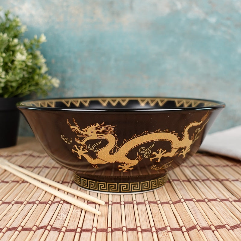 Czarna japońska miska ramen