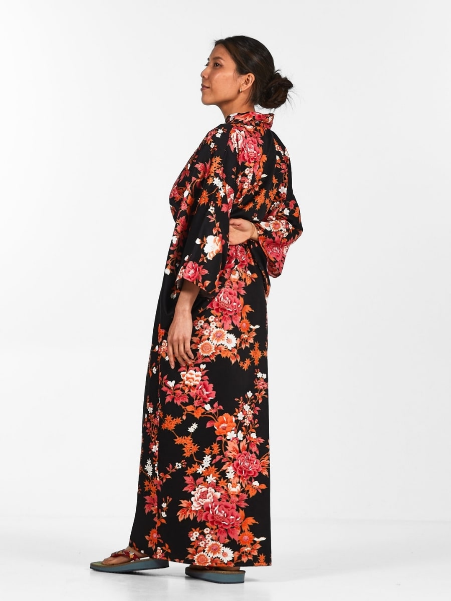 Damskie japońskie kimono Sakura to Botan Uniwersalny rozmiar