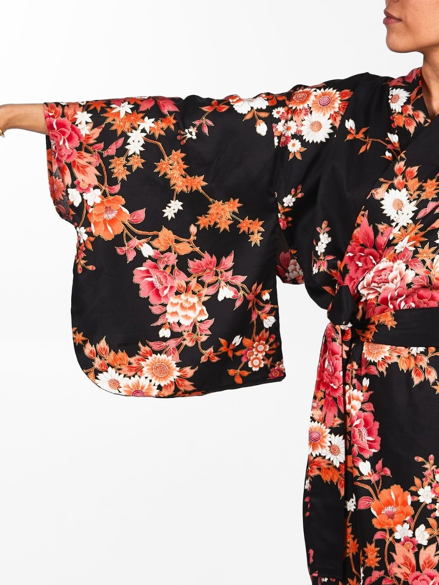Damskie japońskie kimono Sakura to Botan Uniwersalny rozmiar