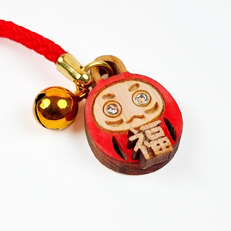 Drewniany brelok Daruma