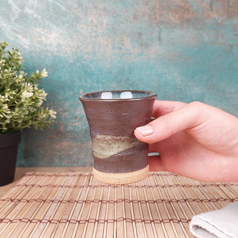Japońska ceramiczna filiżanka do herbaty