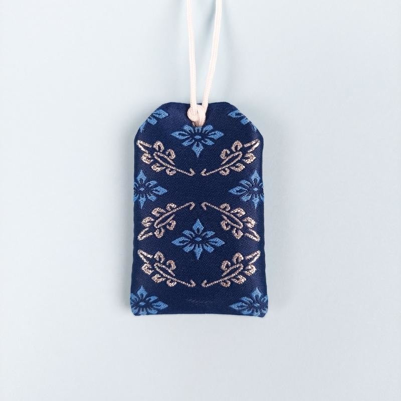 Omamori Bleu Sukces akademicki