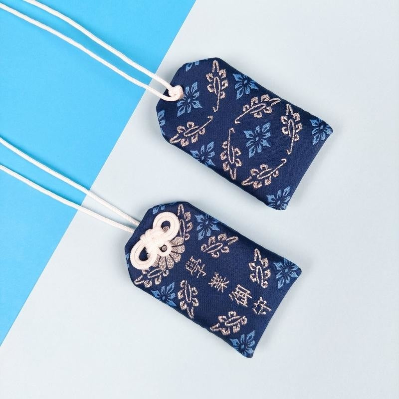 Omamori Bleu Sukces akademicki
