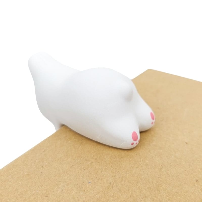 Przygnębiona figurka królika Usagi