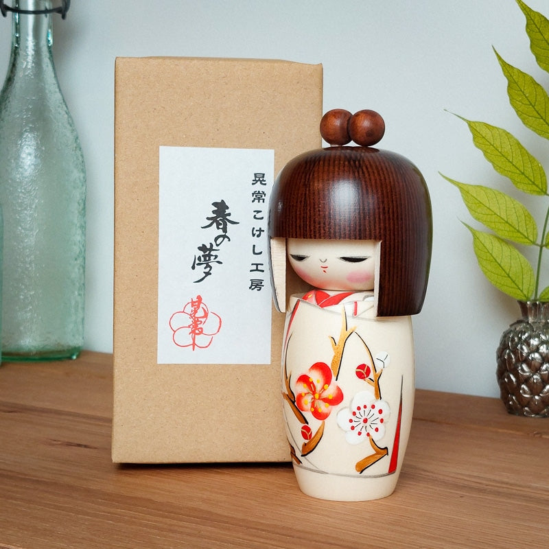 Tradycyjna lalka Kokeshi